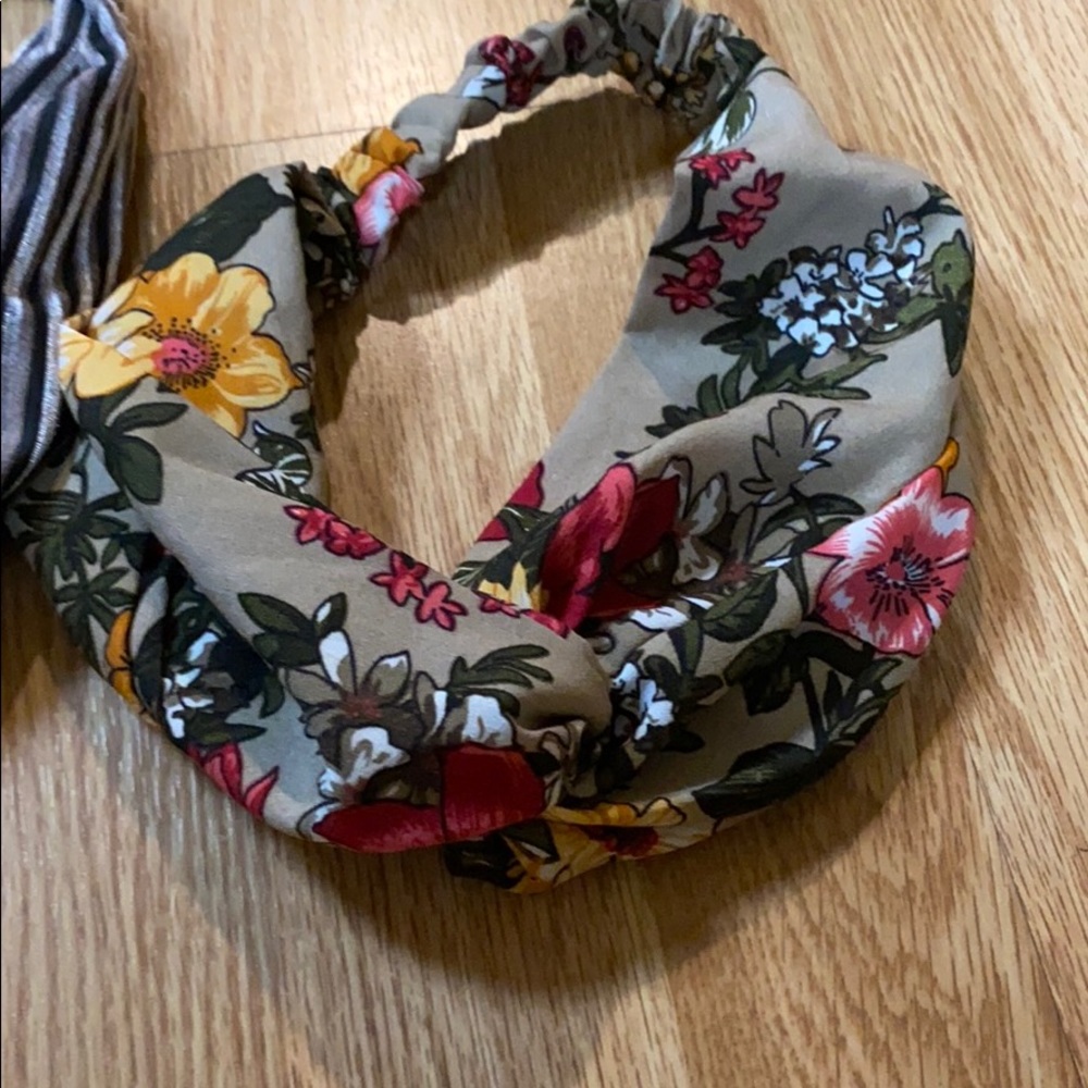 Three Headbands the same Type - Picture 4 of 5